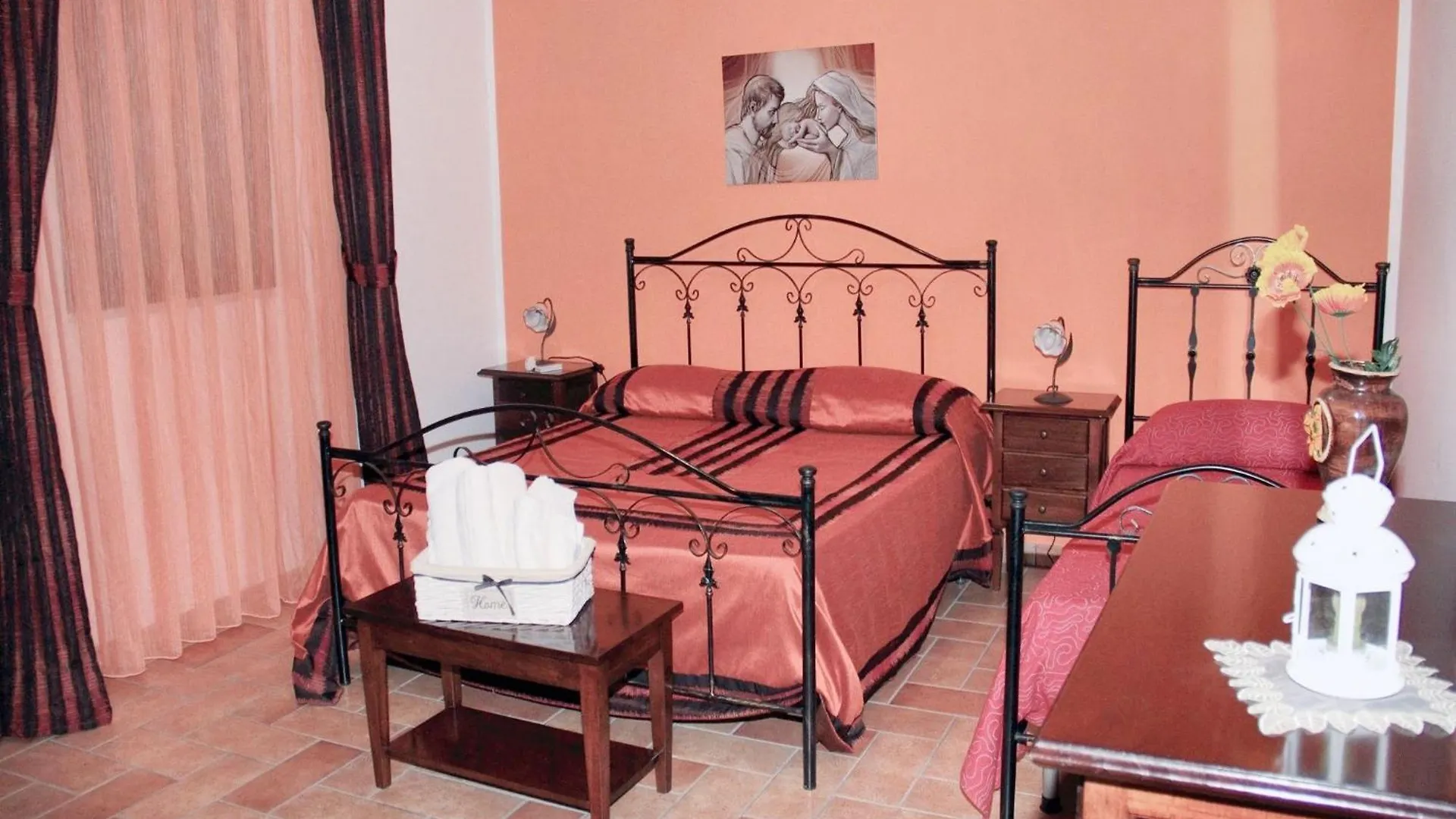 Charming Apartment In Rilievo With Shared Pool! איטליה